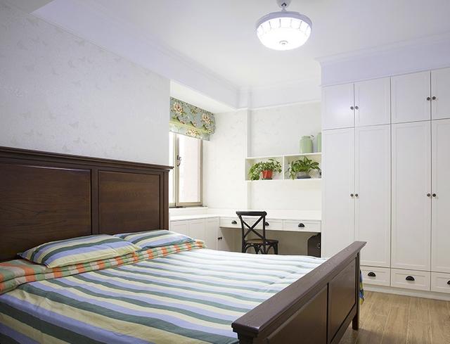 200平美式風(fēng)格裝修，特別喜歡家里的后花園，可以享受花開的好時(shí)光。