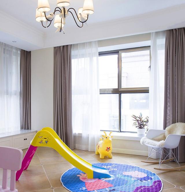 200平美式風(fēng)格裝修，特別喜歡家里的后花園，可以享受花開的好時(shí)光。