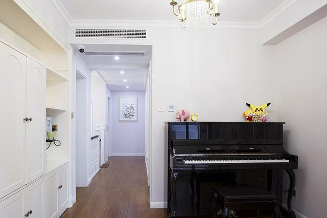 200平美式風(fēng)格裝修，特別喜歡家里的后花園，可以享受花開的好時(shí)光。