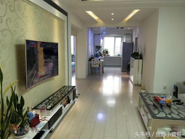 曬曬剛完工的105平方米的新房，現(xiàn)代簡約的風(fēng)格，效果真漂亮，電視墻最為亮眼