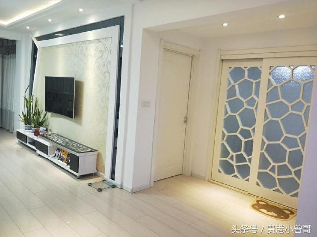 曬曬剛完工的105平方米的新房，現(xiàn)代簡約的風(fēng)格，效果真漂亮，電視墻最為亮眼