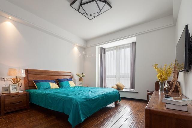 140平用15萬裝修，色彩搭配簡潔明亮，我覺得一點也不虧。