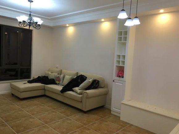 曬曬剛裝修完90平的房子兩房改造成三房，家具家電陸續(xù)入場了。