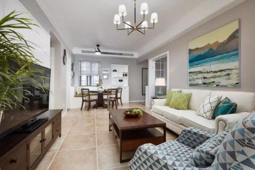 老公堅持用30萬裝修房子，設計風格是簡約和地中海的混搭，效果特別好，飄窗最為亮點