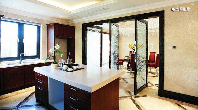 2層歐式別墅設(shè)計圖，這樣的外觀和布局，精致也很氣派