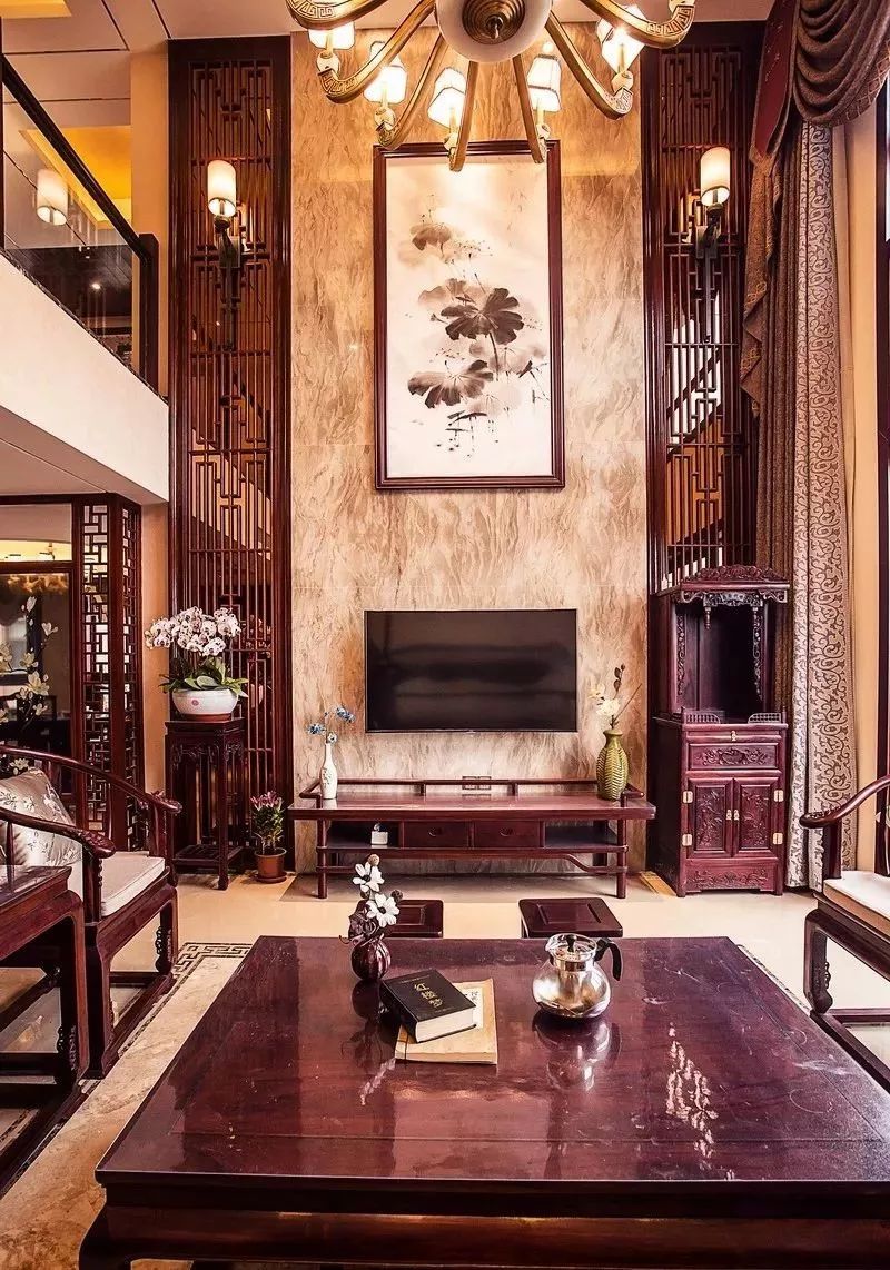 別墅要大氣,客廳中空必不可少！