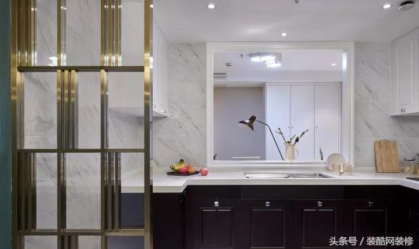 109平清新孔雀綠簡(jiǎn)美風(fēng)，客廳清新孔雀綠優(yōu)雅有格調(diào)，裝修20萬(wàn)，你心動(dòng)嗎？