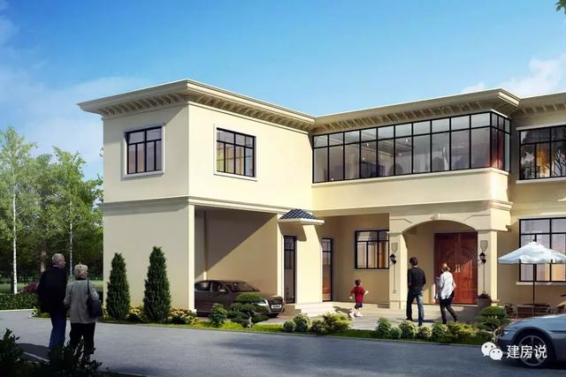 三款農(nóng)村自建別墅設(shè)計(jì)圖，帶露臺(tái)和院子，一家人坐在院子里其樂(lè)融融