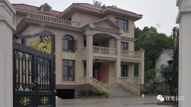 今日實(shí)例別墅設(shè)計(jì)圖，回農(nóng)村建別墅，也算是衣錦還鄉(xiāng)了，還可以盡盡孝道