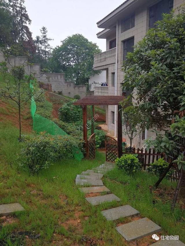 今日實(shí)例別墅設(shè)計(jì)圖，回農(nóng)村建別墅，也算是衣錦還鄉(xiāng)了，還可以盡盡孝道