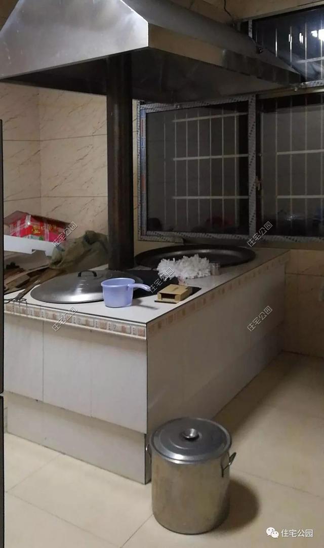 今日實(shí)例別墅設(shè)計(jì)圖，回農(nóng)村建別墅，也算是衣錦還鄉(xiāng)了，還可以盡盡孝道