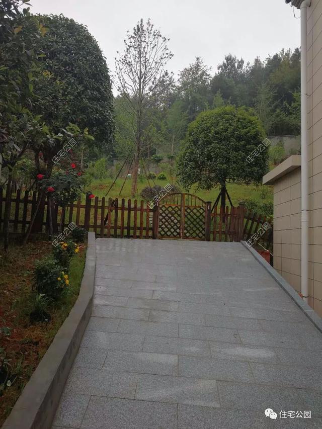 今日實(shí)例別墅設(shè)計(jì)圖，回農(nóng)村建別墅，也算是衣錦還鄉(xiāng)了，還可以盡盡孝道