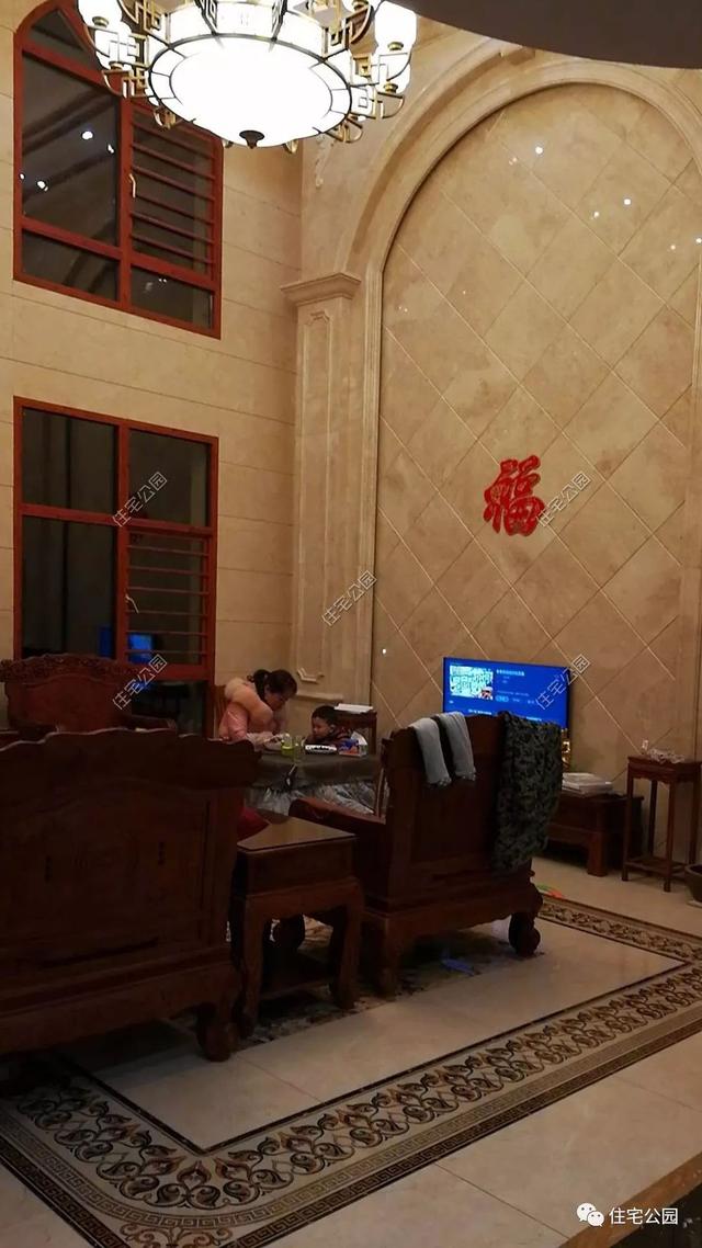 今日實(shí)例別墅設(shè)計(jì)圖，回農(nóng)村建別墅，也算是衣錦還鄉(xiāng)了，還可以盡盡孝道