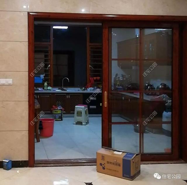 今日實(shí)例別墅設(shè)計(jì)圖，回農(nóng)村建別墅，也算是衣錦還鄉(xiāng)了，還可以盡盡孝道