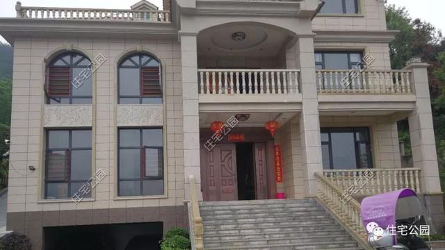 今日實(shí)例別墅設(shè)計(jì)圖，回農(nóng)村建別墅，也算是衣錦還鄉(xiāng)了，還可以盡盡孝道