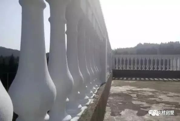 簡單二層小樓房實拍圖，附施工過程，30萬全建好