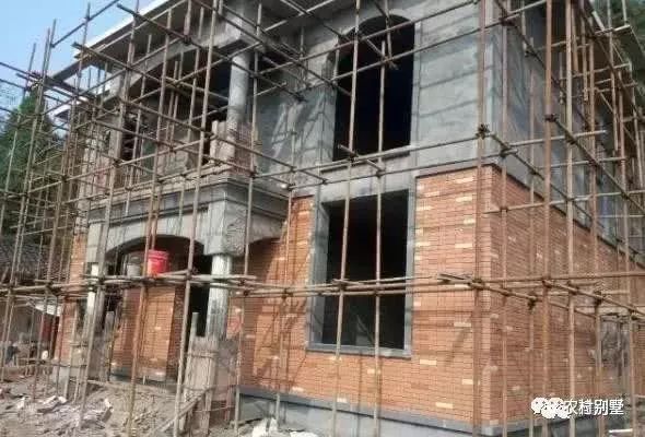 簡單二層小樓房實拍圖，附施工過程，30萬全建好