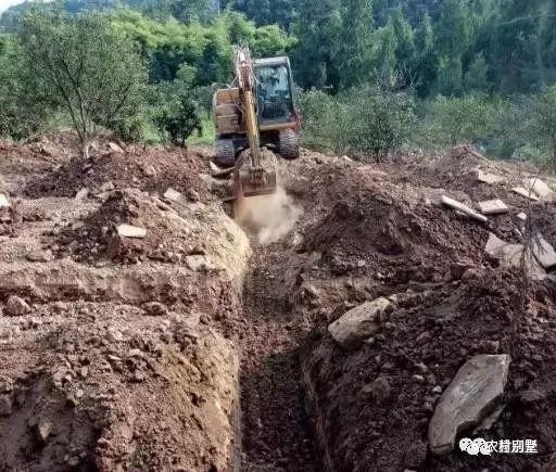 簡單二層小樓房實拍圖，附施工過程，30萬全建好