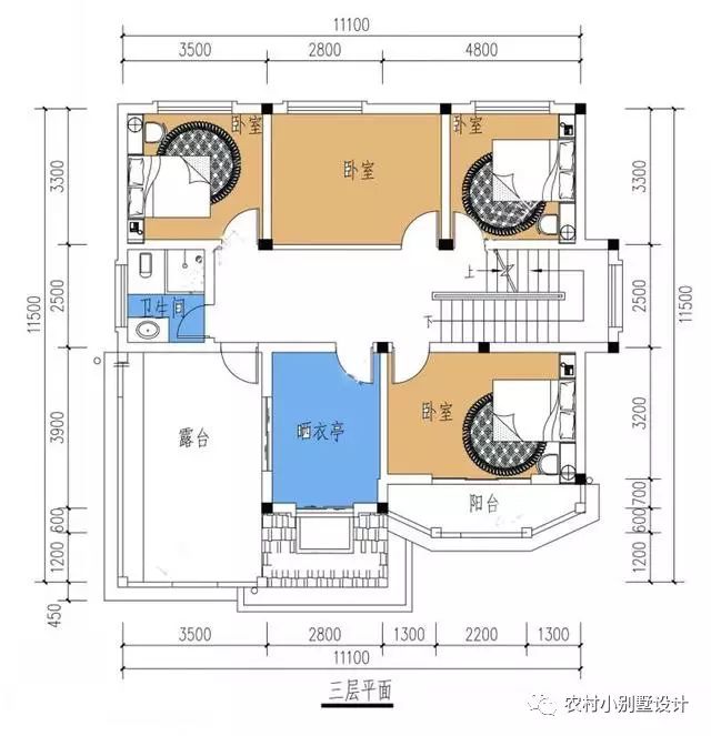 11*11.5三層復(fù)式住宅設(shè)計(jì)圖，淺色真石漆配紅色屋頂，有氣質(zhì)