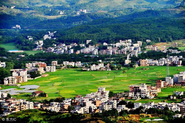 三層農村別墅設計圖，占地才10.8米*11.7米，老人和年輕人都喜歡。