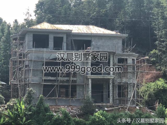 三層別墅設計圖，15X14米，選用磚混結(jié)構(gòu)，施工簡單，造價經(jīng)濟