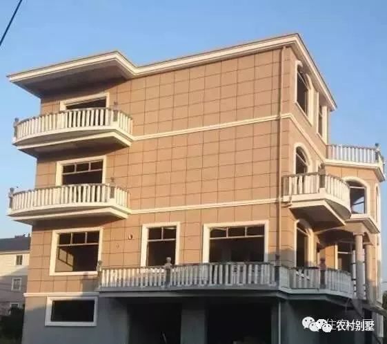 小伙回老家自建4層現(xiàn)代別墅，霸氣側(cè)漏，分享施工日志
