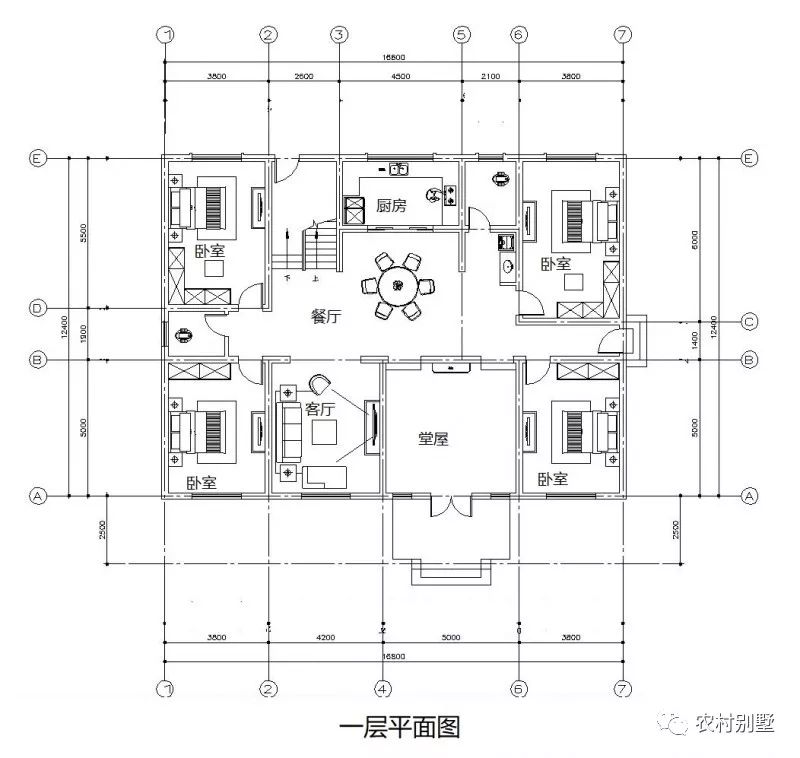 一層半農(nóng)村住宅設(shè)計圖，戶型方正，四開間設(shè)計