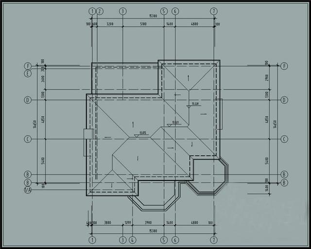 精致典雅的三層歐式別墅設(shè)計圖，高檔大氣上檔次，在整個村里別人的房子只能成為配角。