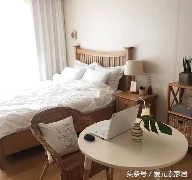 簡(jiǎn)簡(jiǎn)單單的現(xiàn)代風(fēng)格，整個(gè)房子的裝修只花了近4萬(wàn)，朋友來(lái)我家，我家門(mén)檻都快給踏爛了。