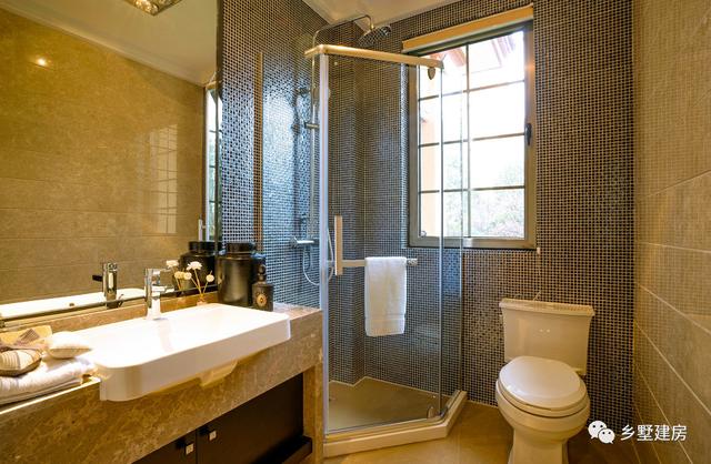 三層別墅設(shè)計圖  配電梯，內(nèi)部空間更寬敞，環(huán)境更清新 讓我們看看農(nóng)村自建房究竟有多美呢？