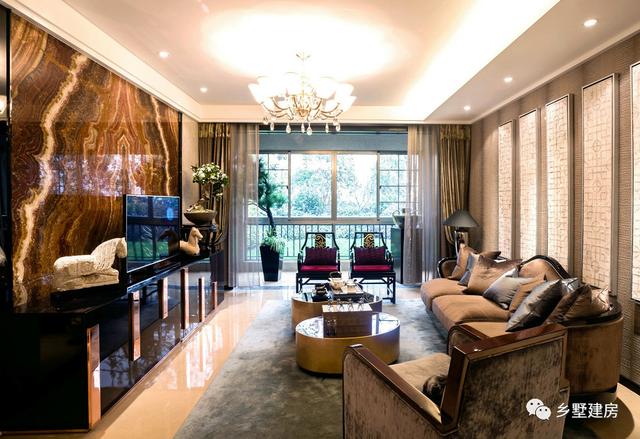 三層別墅設(shè)計圖  配電梯，內(nèi)部空間更寬敞，環(huán)境更清新 讓我們看看農(nóng)村自建房究竟有多美呢？