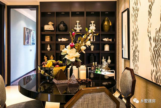 三層別墅設(shè)計圖  配電梯，內(nèi)部空間更寬敞，環(huán)境更清新 讓我們看看農(nóng)村自建房究竟有多美呢？