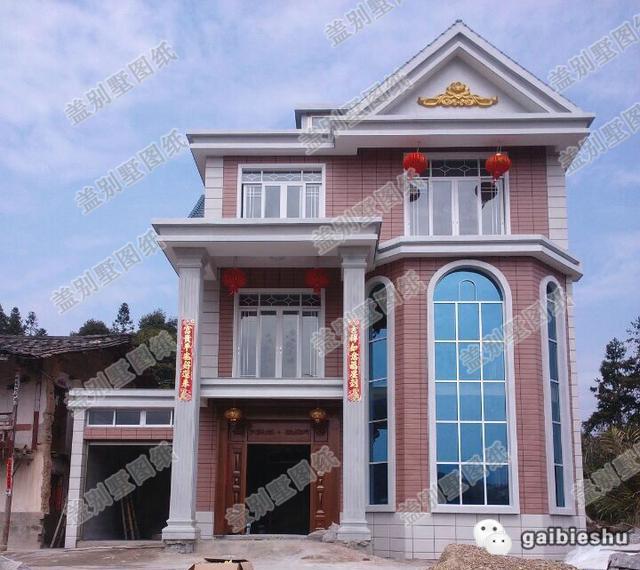 13×15米三層框架結(jié)構(gòu)別墅設(shè)計(jì)施工效果圖，帶挑空客廳，十分華麗氣派