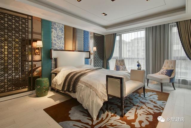 現(xiàn)在在城里買(mǎi)房不如回老家自己建別墅，今日推薦一款二層豪華別墅設(shè)計(jì)圖