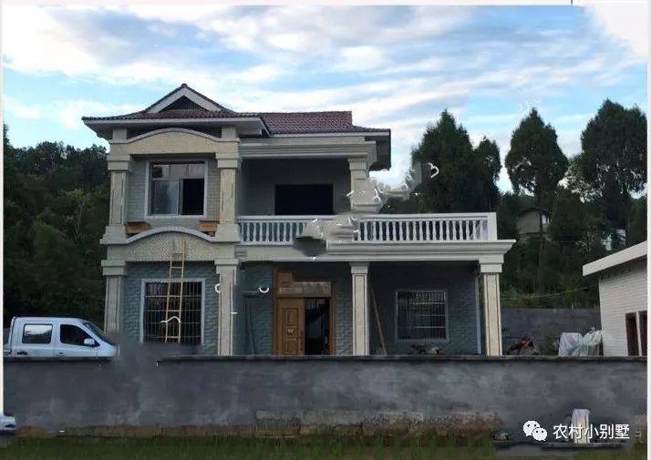 11.6x9米二層現(xiàn)代小別墅圖，帶開(kāi)放式車庫(kù)和大露臺(tái)