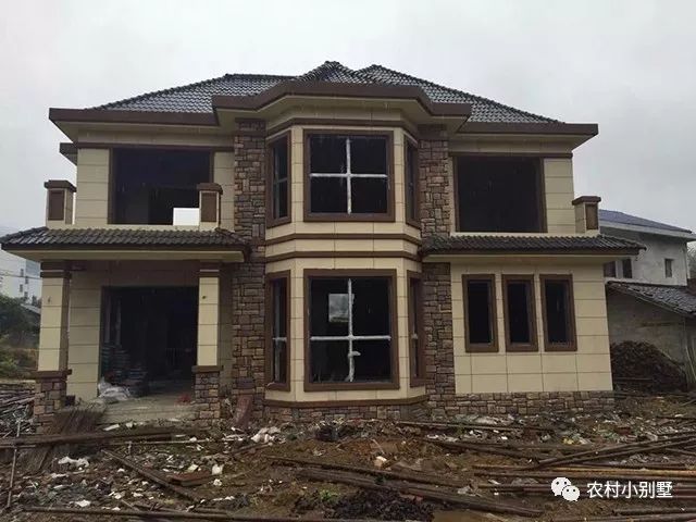 12.3x9米二層小別墅設(shè)計(jì)圖，附多張建好的實(shí)拍圖，爆款