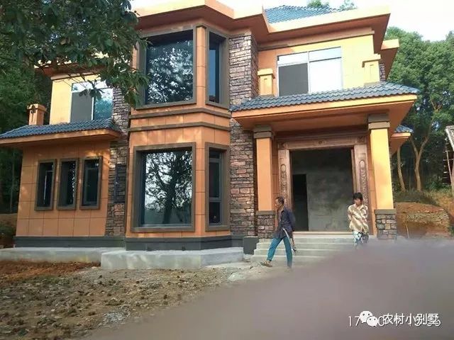 12.3x9米二層小別墅設(shè)計(jì)圖，附多張建好的實(shí)拍圖，爆款