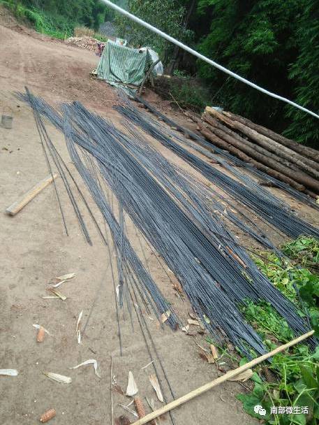 農(nóng)村小伙自建一層小別墅過程全直播，自建房的可以看看哦