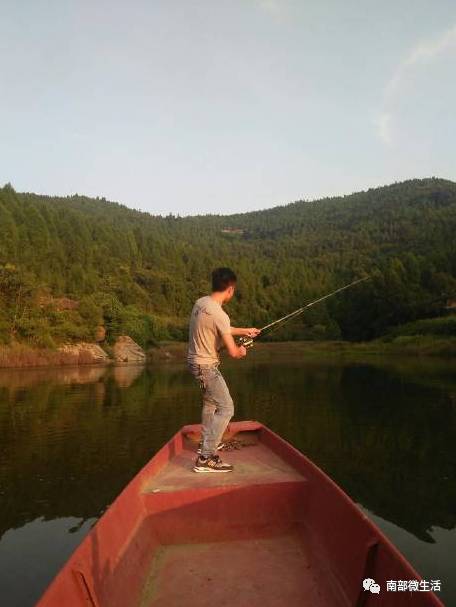 農(nóng)村小伙自建一層小別墅過程全直播，自建房的可以看看哦