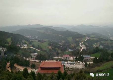 農(nóng)村小伙自建一層小別墅過程全直播，自建房的可以看看哦