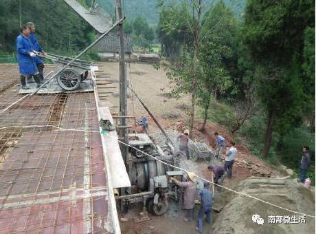 農(nóng)村小伙自建一層小別墅過程全直播，自建房的可以看看哦