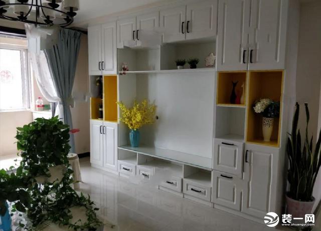 90平的三居室從簡(jiǎn)美風(fēng)格裝修成了混搭，別有一番韻味。