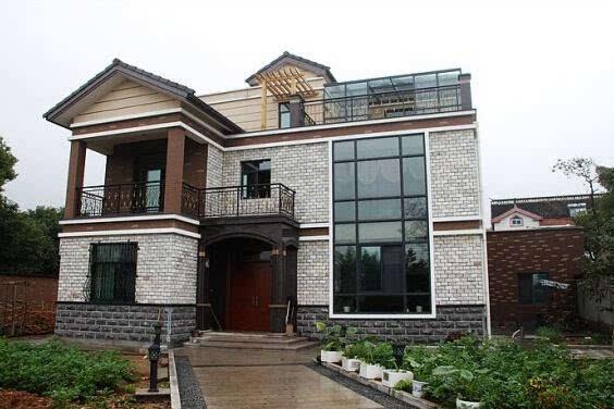 三層農(nóng)村自建房，戶型方方正正，布局合理，高端大氣，有面子，造價(jià)30萬(wàn)。