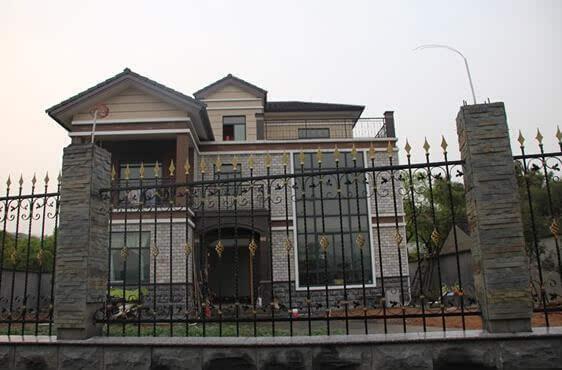 三層農(nóng)村自建房，戶型方方正正，布局合理，高端大氣，有面子，造價(jià)30萬(wàn)。