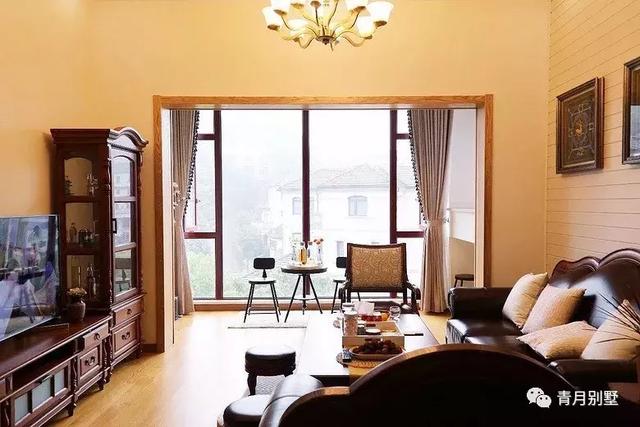 四層農(nóng)村小戶型別墅設(shè)計(jì)圖，各種功能布局齊全，適用于家庭成員較多的戶主。