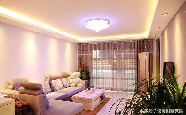 13X15.4三層別墅設(shè)計(jì)圖，布局都符合我的要求，蓋房就要選擇最實(shí)惠的，就選它。