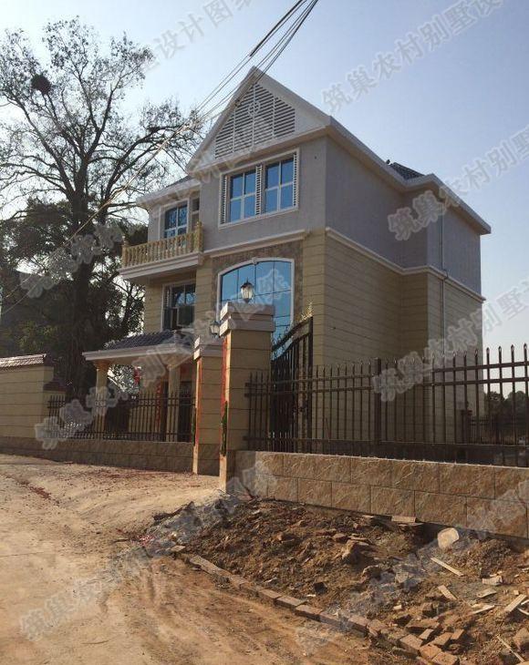 房屋建成實拍展示：30萬2廳5臥三層農(nóng)村別墅設計施工圖，外觀造型豪華大氣