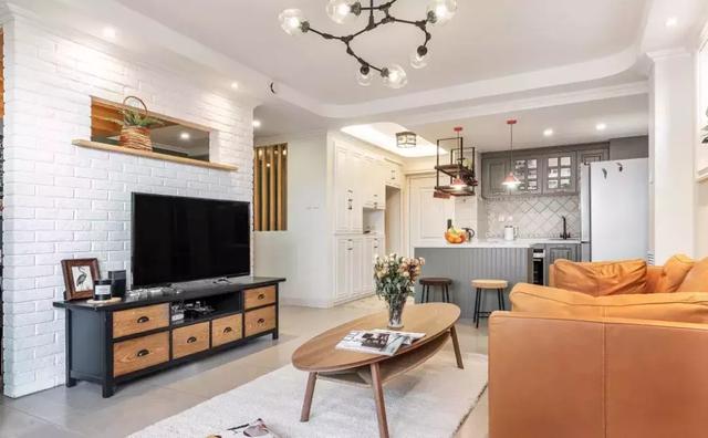 130㎡美式風(fēng)格裝修，采光，通風(fēng)，視野都還不錯(cuò)，完美。