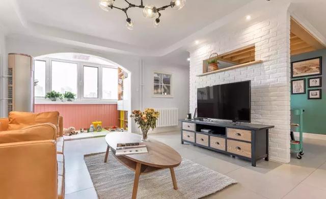 130㎡美式風(fēng)格裝修，采光，通風(fēng)，視野都還不錯(cuò)，完美。