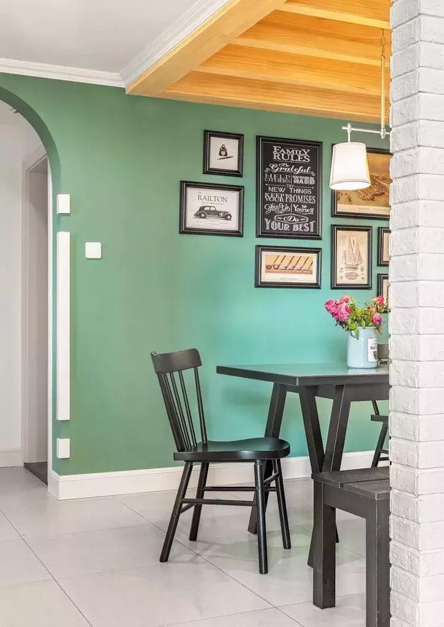 130㎡美式風(fēng)格裝修，采光，通風(fēng)，視野都還不錯(cuò)，完美。